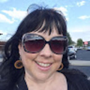 Meet your Posher, Stacey